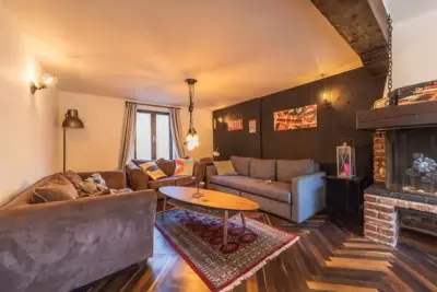 Vintage Racing House — photo 3